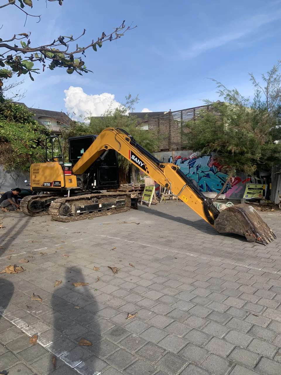 Excavator Jiwa Karya Rental beroperasi di proyek konstruksi Bali – foto 1