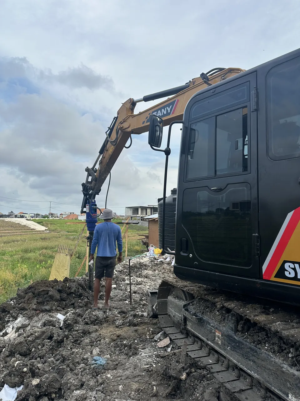 Excavator Jiwa Karya Rental beroperasi di proyek konstruksi Bali – foto 16