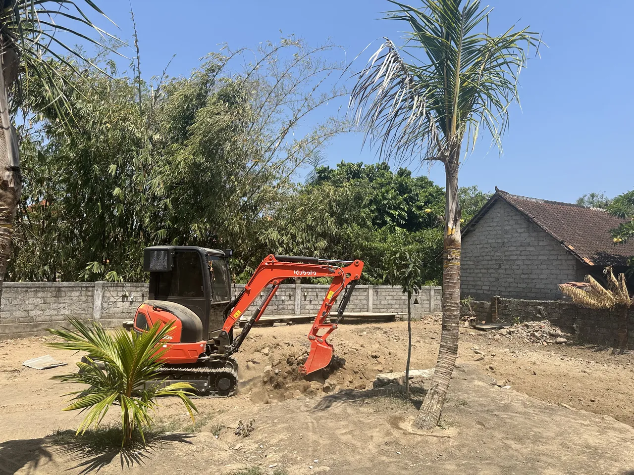 Galian & cut fill lahan dengan excavator JKR Bali – foto 39